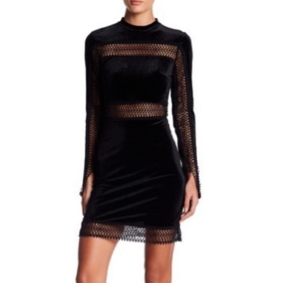 Romeo & Juliet Couture Dresses & Skirts - Romeo and Juliet Couture Black Velvet W/ Sheer Lace Trim Dress Stretch Sz S